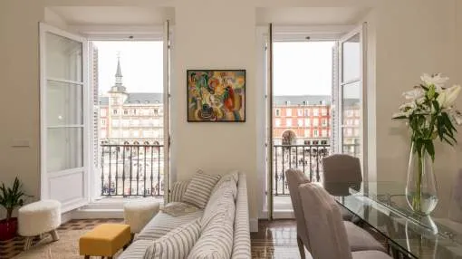 Exclusive property in the iconic Plaza Mayor Exclusive property in the iconic Plaza Mayor